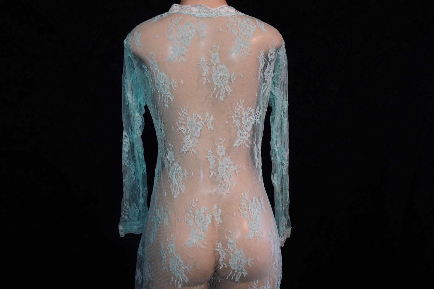 Mesh robe
