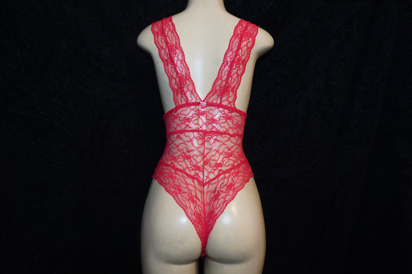 Lace teddy with no snaps