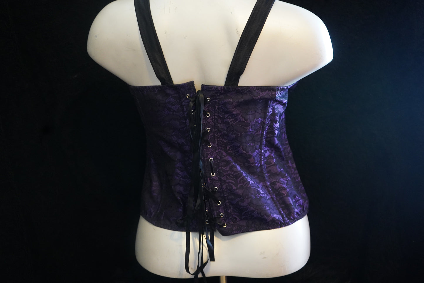 paisley print corset with straps & thong