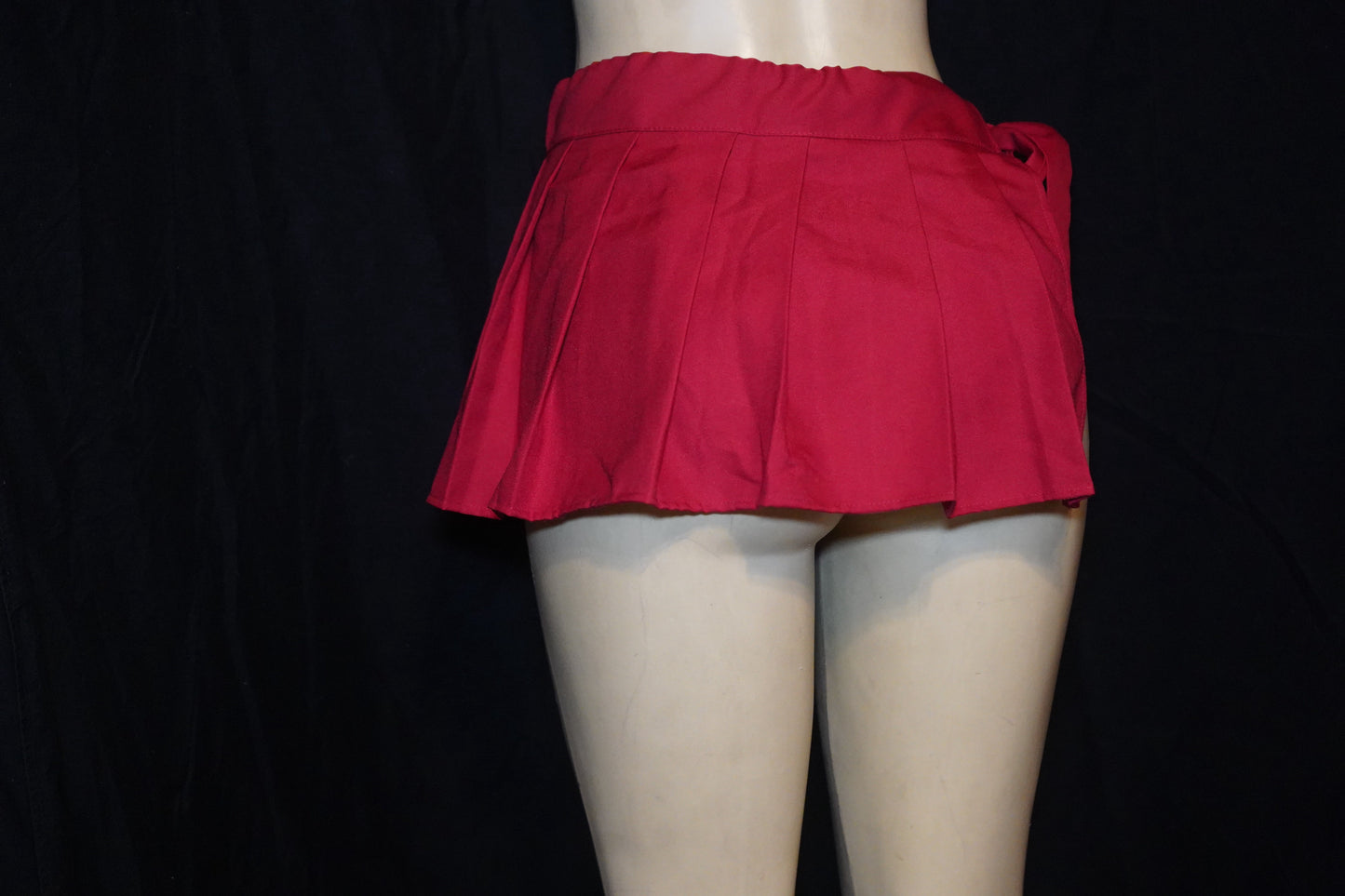 wrap around Red mini pleated skirt